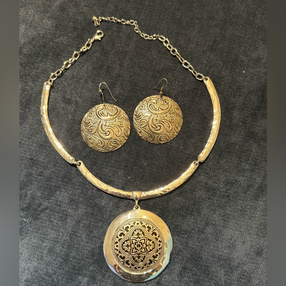 Silver Statement Necklace and Earring Set